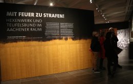 „Mit Feuer zu Strafen“ – Ausstellung im Centre Charlemagne 2024 | Foto: Birgit Franchy