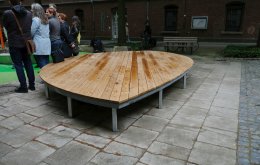 Lindenplatz-Sitzbank