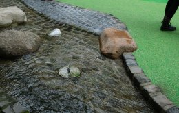 Lindenplatz-Wasserlauf-2