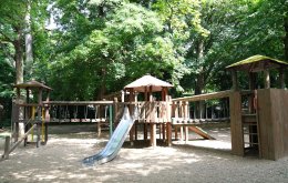 Stadtpark-Monheimsallee-Klettergeruest