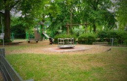Stadtpark-Spielplatz-Passstraße