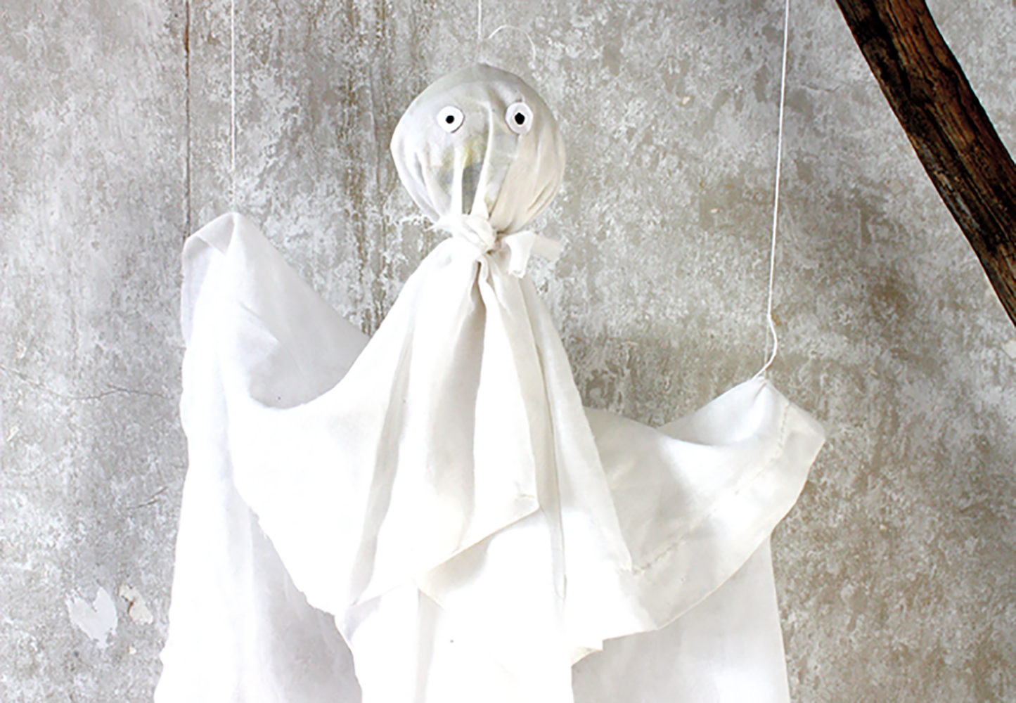 DIY: Marionetten selber machen – Gespenst