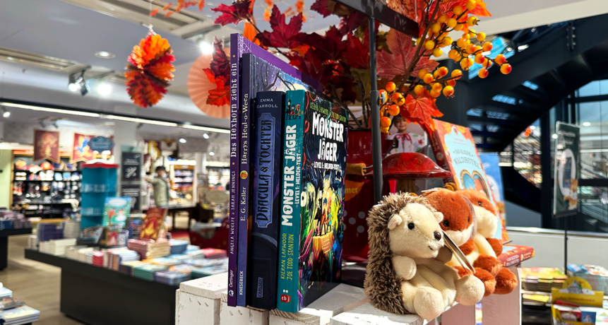 Monster, Geister und Vampiere bevölkern schon lange Kinderbücher. Vier Tipps aus der Mayerschen Aachen zur Halloweenzeit.
